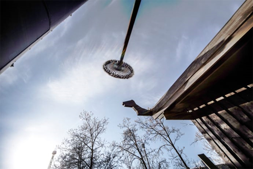 I nya gyro swing-attraktionen Loke svingas passagerarna 42 meter upp i luften.
