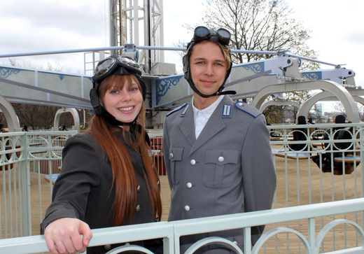 Linna Roll och Fredrik Hellberg var testpiloter i AeroSpin. Bilder: Mats Fahlgren